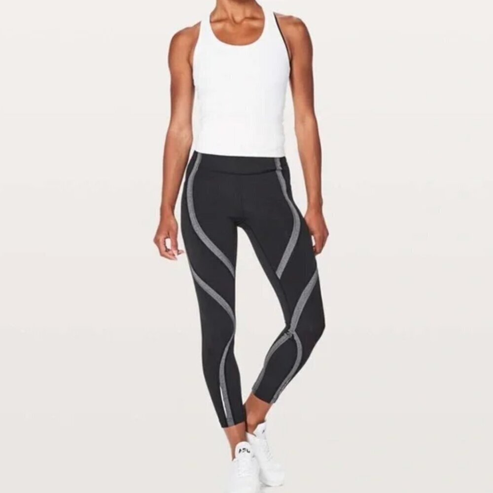 Lululemon Wild Twist 7/8 Tight *25" Black size 4 W5AY8S